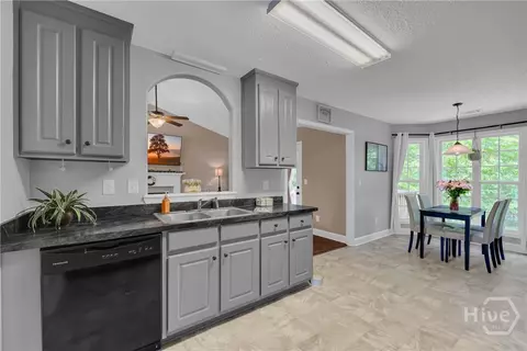 Kitchen - 335 Elizabeth Ct, Colbert, GA 30628 photo 1 of 3