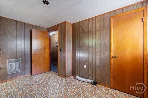 Bedroom - 943 Clairmont Ave, Comer, GA 30629 photo 4 of 4