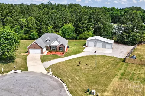 111 Queens Ln, Good Hope, GA 30641
