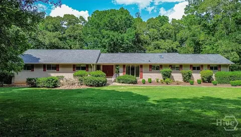 120 Hanover Dr, Bogart, GA 30622
