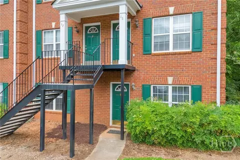 600 Mitchell Bridge Rd #16, Athens, GA 30606