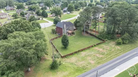 136 Dunedin Dr, Bethlehem, GA 30620 photo 4