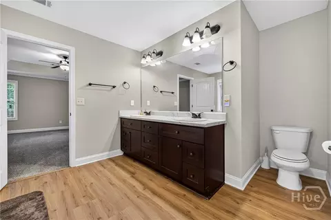 Bath - 717 Oconee Ln, Commerce, GA 30529 photo 1 of 5
