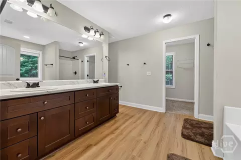 Entry Way - 717 Oconee Ln, Commerce, GA 30529 photo 3 of 3