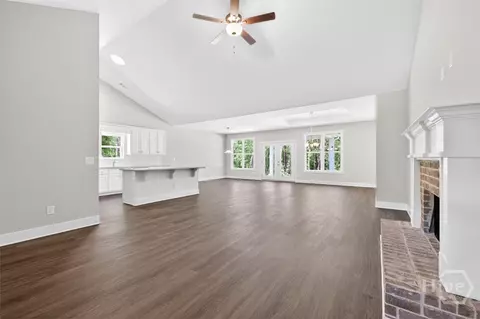 Living - 176 Grace Ln #5, Colbert, GA 30628 photo 3 of 4