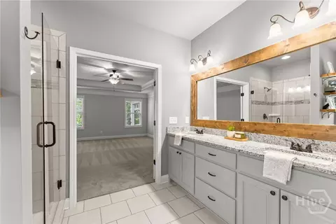Bath - 300 Bryce Ave, Jefferson, GA 30549 photo 5 of 8