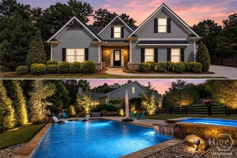 Exterior - 300 Bryce Ave, Jefferson, GA 30549 photo 3 of 20