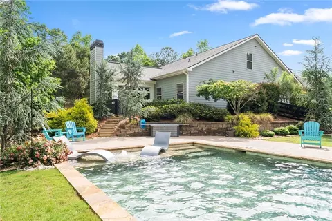 Exterior - 300 Bryce Ave, Jefferson, GA 30549 photo 19 of 20