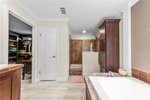 205 Hope Dr, Comer, GA 30629 photo 11