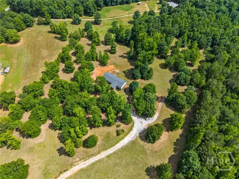 205 Hope Dr, Comer, GA 30629 photo 5