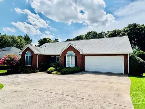 740 Saint Ives Ln, Athens, GA 30606