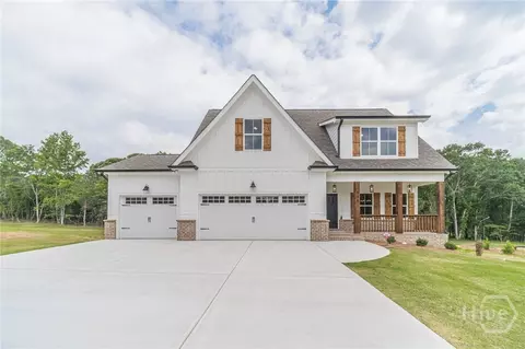 348 Pinewood Dr, Covington, GA 30014