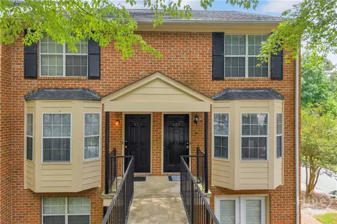 145 Sleepy Creek Dr, Athens, GA 30606