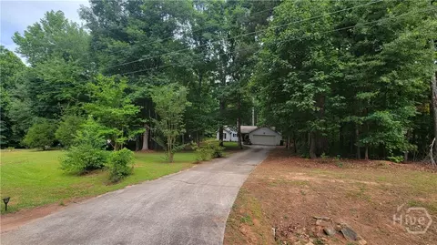 Exterior - 2140 Summerset Dr, Monroe, GA 30656 photo 2 of 18