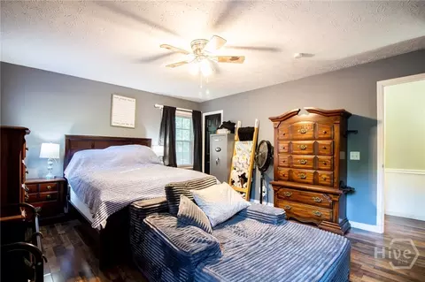 Bedroom - 2150 Beaverdam Rd, Colbert, GA 30628 photo 3 of 7