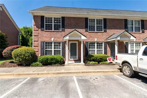 240 Cleveland Rd #440, Athens, GA 30606