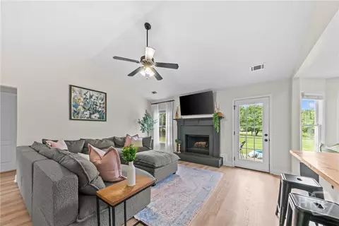 Other - 1011 Shelnutt Dr, Bishop, GA 30621 photo 1 of 10