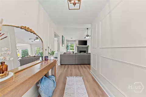 Entry Way - 1011 Shelnutt Dr, Bishop, GA 30621 photo 4 of 6