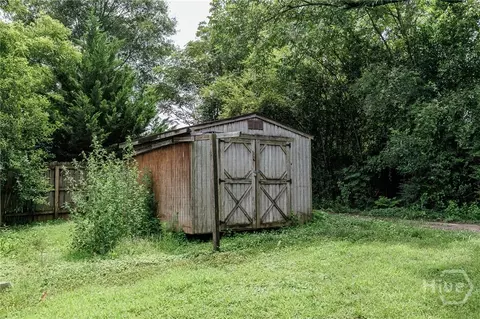 Exterior - 48 E Georgia Ave, Comer, GA 30629 photo 14 of 17