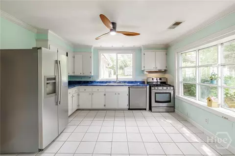 Kitchen - 48 E Georgia Ave, Comer, GA 30629 photo 1 of 3