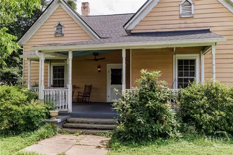 Exterior - 48 E Georgia Ave, Comer, GA 30629 photo 1 of 17