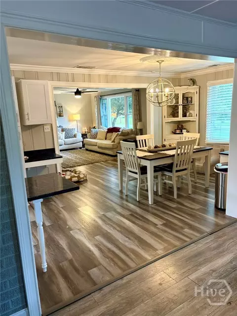 Dining - 199 Harris St, Toccoa, GA 30577 photo 3 of 3