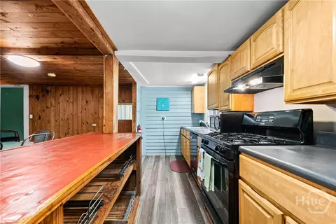 Kitchen - 1455 E Broad St, Athens, GA 30601 photo 2 of 3