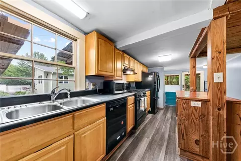 Kitchen - 1455 E Broad St, Athens, GA 30601 photo 1 of 3