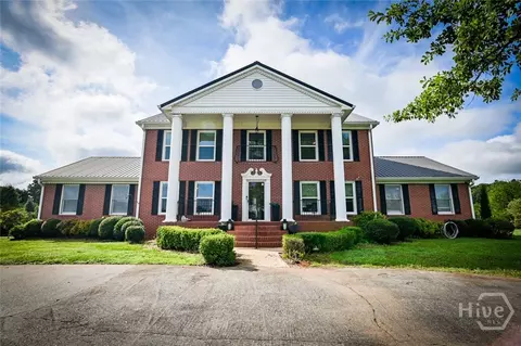 1520 Colonial Dr, Good Hope, GA 30641