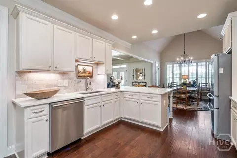 Kitchen - 616 Fleeting Ct, Monroe, GA 30655 photo 4 of 4