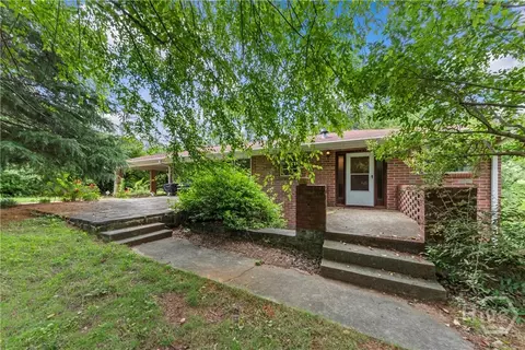 679 New Hope Rd, Lawrenceville, GA 30046