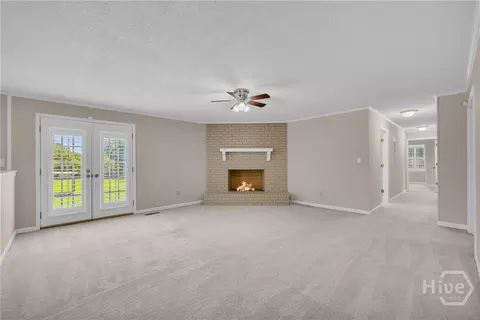 Living - 167 Mccarty Dodd Rd, Colbert, GA 30628 photo 2 of 9