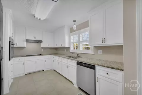 Kitchen - 167 Mccarty Dodd Rd, Colbert, GA 30628 photo 3 of 6