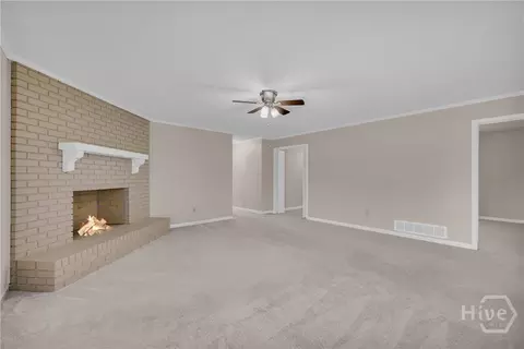Living - 167 Mccarty Dodd Rd, Colbert, GA 30628 photo 3 of 9