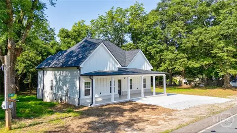 540 Sunset Ave, Comer, GA 30629 photo 2