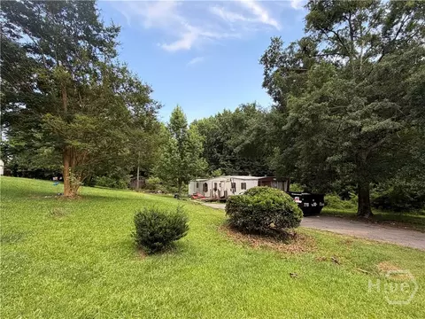 5652 Hemlock St, Lula, GA 30554 photo 3