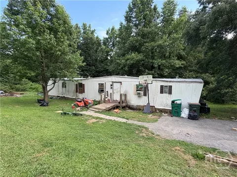 5652 Hemlock St, Lula, GA 30554 photo 1