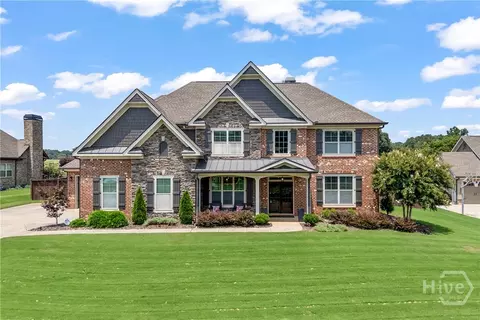 2777 Club Estates Dr, Statham, GA 30666