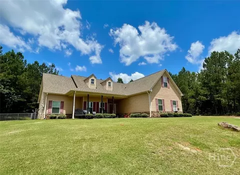 Exterior - 120 W Pennick Dr, Covington, GA 30014 photo 4 of 10
