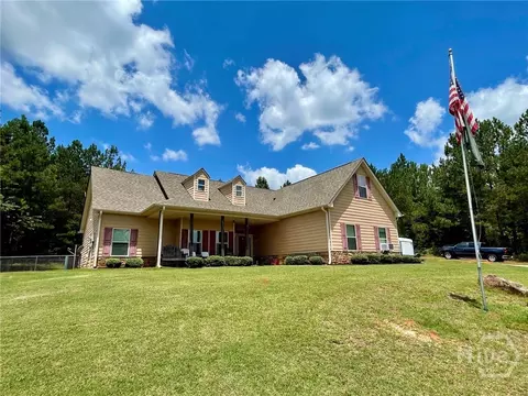 Exterior - 120 W Pennick Dr, Covington, GA 30014 photo 2 of 8
