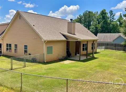 Exterior - 120 W Pennick Dr, Covington, GA 30014 photo 6 of 8