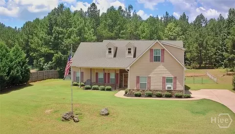 Exterior - 120 W Pennick Dr, Covington, GA 30014 photo 4 of 8
