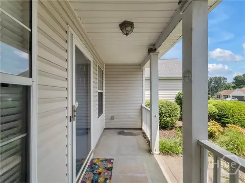 1021 Windsor Dr, Monroe, GA 30656 photo 4