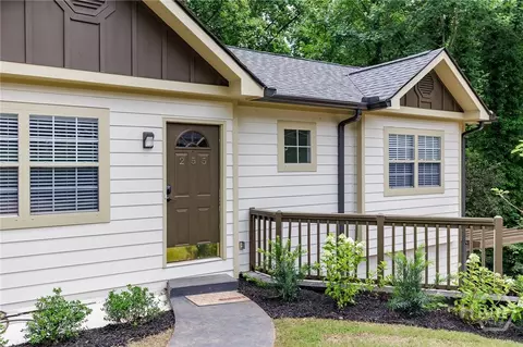 255 Pine Valley Dr, Athens, GA 30606