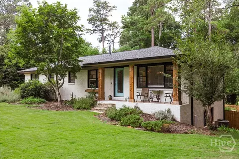 594 Forest Heights Dr, Athens, GA 30606