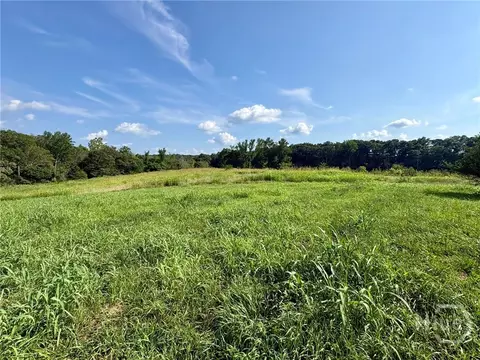 1099 Swain Rd, Commerce, GA 30530 photo 6