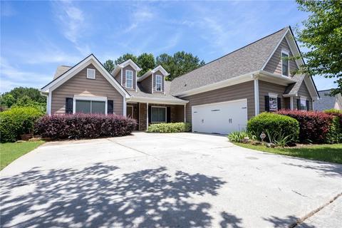 101 Kittle Ln, Bogart, GA 30606
