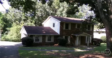 1282 La Mesa Dr, Lawrenceville, GA 30043