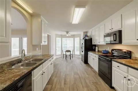 Kitchen - 295 Jeremy Dr, Colbert, GA 30628 photo 3 of 3