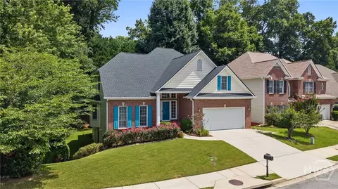 2910 Arbor Creek Ln, Atlanta, GA 30340